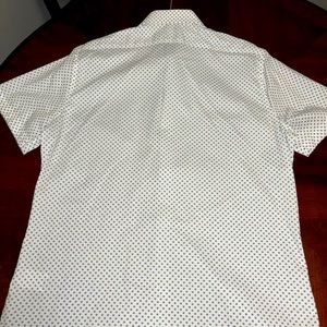 EXPRESS SHORT DRESS SHIRT SIZE L FOR MEN LIKE BRAND NEW